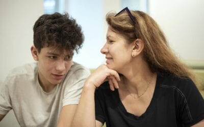 Jak rozmawiać z nastoletnim dzieckiem?